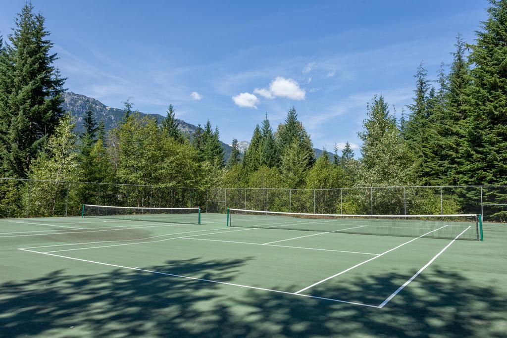Ubc Whistler Lodge ويسلار المظهر الخارجي الصورة