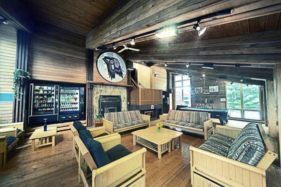 Ubc Whistler Lodge ويسلار المظهر الخارجي الصورة